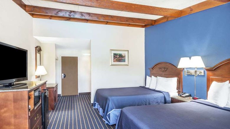 <b>Howard Johnson Inn Bangor Room</b>. Images powered by <a href="https://iceportal.shijigroup.com/" title="IcePortal" target="_blank">IcePortal</a>.