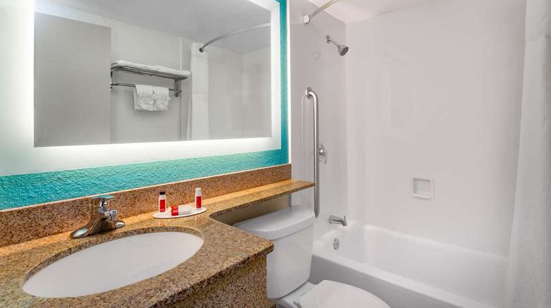 <b>Howard Johnson Inn Bangor Room</b>. Images powered by <a href="https://iceportal.shijigroup.com/" title="IcePortal" target="_blank">IcePortal</a>.