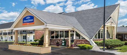 Howard Johnson Inn Bangor Exterior