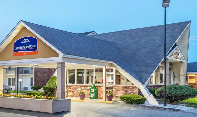 Howard Johnson Inn Bangor Exterior