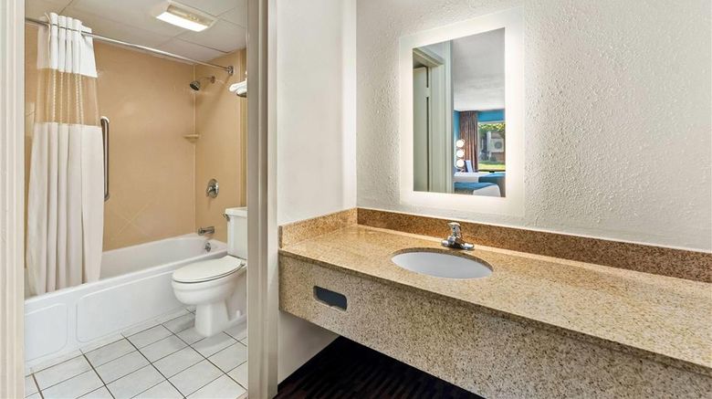 <b>Howard Johnson Inn, Albany Room</b>. Images powered by <a href="https://iceportal.shijigroup.com/" title="IcePortal" target="_blank">IcePortal</a>.