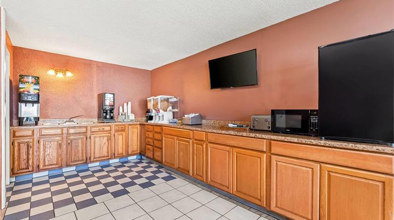 <b>Howard Johnson Inn, Albany Other</b>. Images powered by <a href="https://iceportal.shijigroup.com/" title="IcePortal" target="_blank">IcePortal</a>.