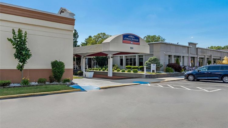 Howard Johnson Inn, Albany Exterior