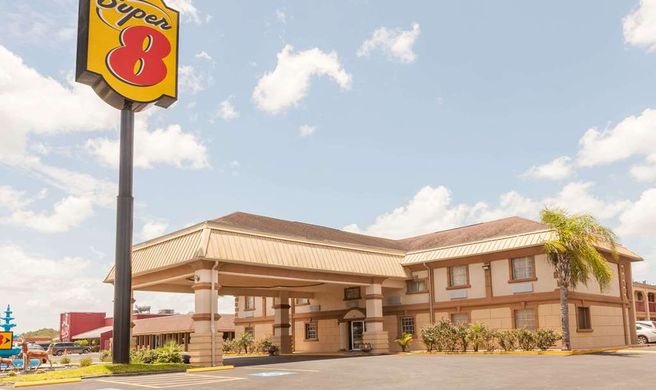 Super 8 Kingsville Exterior