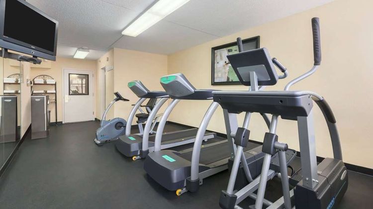 Ramada Rochelle Park Near Paramus Health
