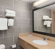 Ramada Rochelle Park Near Paramus Room