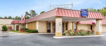 Baymont Queensbury/Lake George Exterior