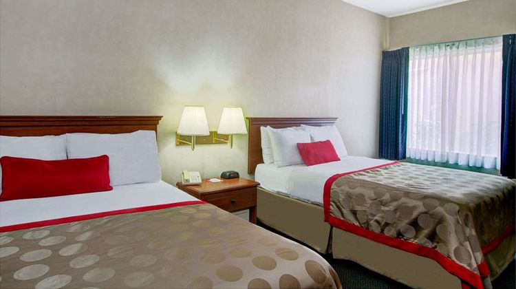 Ramada Plaza Hawthorne/LAX Room