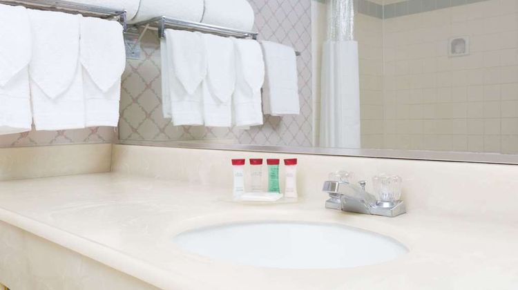 Ramada Plaza Hawthorne/LAX Room