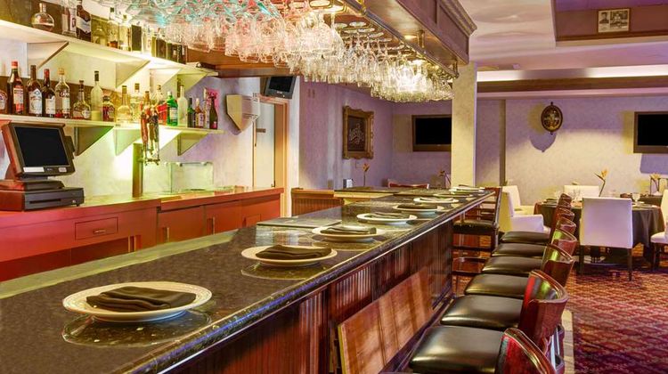 Ramada Plaza Hawthorne/LAX Restaurant