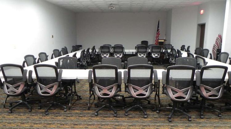 Howard Johnson Inn Lexington Meeting