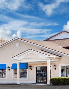 Howard Johnson Express Inn