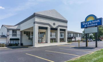 Days Inn & Suites Columbus East Airport