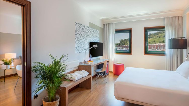 Hotel Santiago Plaza, Affiliated Melia Room