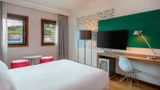 Hotel Santiago Plaza, Affiliated Melia Room