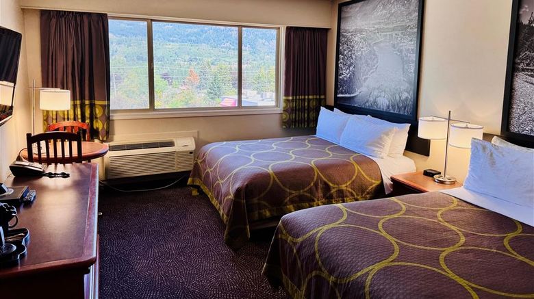 <b>Super 8 Castlegar Room</b>. Images powered by <a href="https://iceportal.shijigroup.com/" title="IcePortal" target="_blank">IcePortal</a>.