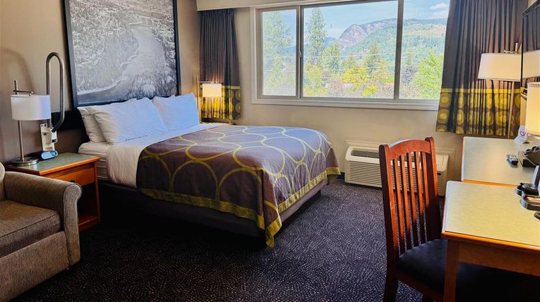 <b>Super 8 Castlegar Room</b>. Images powered by <a href="https://iceportal.shijigroup.com/" title="IcePortal" target="_blank">IcePortal</a>.