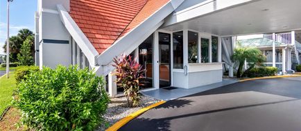 Howard Johnson Inn - Vero Beach Exterior
