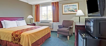 Travelodge Iowa City Room