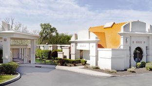 Howard Johnson Inn Newburgh