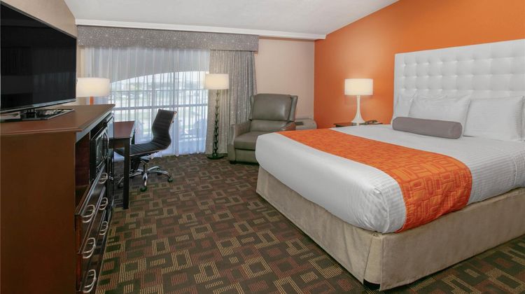 Howard Johnson Inn Oklahoma City Suite