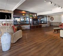 Howard Johnson Plaza Hotel - Oceanfront Lobby