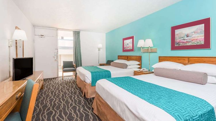 Howard Johnson Inn Commerce Room