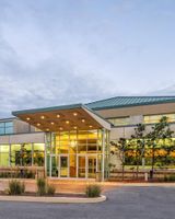 Ramada State College Hotel & Conf Ctr