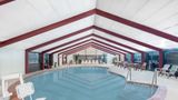 Howard Johnson Inn Saugerties Pool