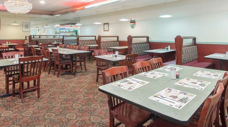Howard Johnson Inn Saugerties Restaurant