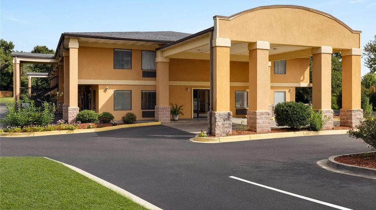 Days Inn Blythewood North Columbia Exterior