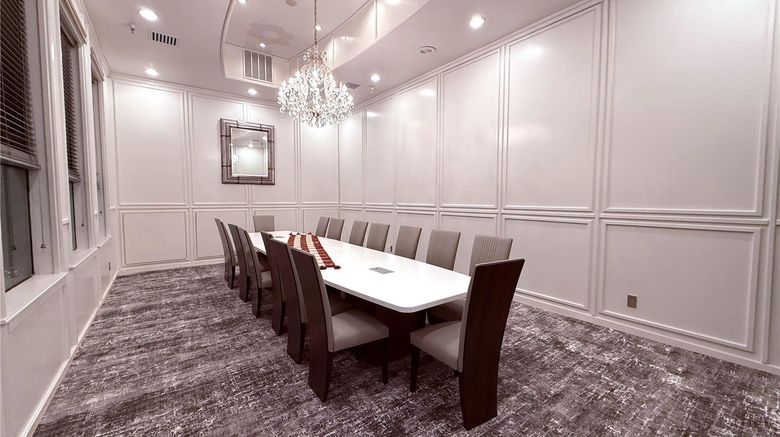 <b>Ramada Tukwila Southcenter Meeting</b>. Images powered by <a href="https://iceportal.shijigroup.com/" title="IcePortal" target="_blank">IcePortal</a>.