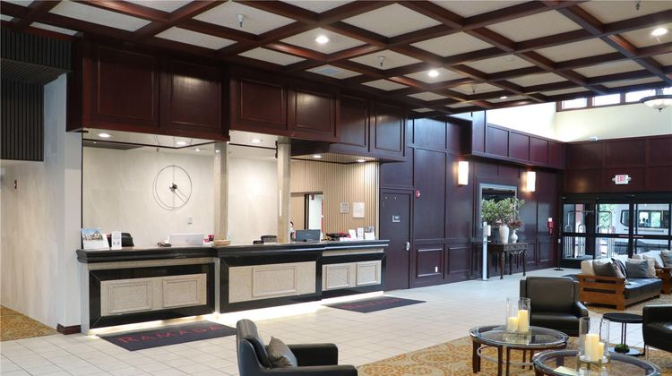 Ramada Tukwila Southcenter Lobby