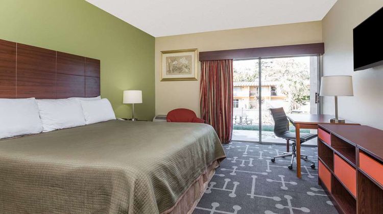 Howard Johnson Inn Athens Room