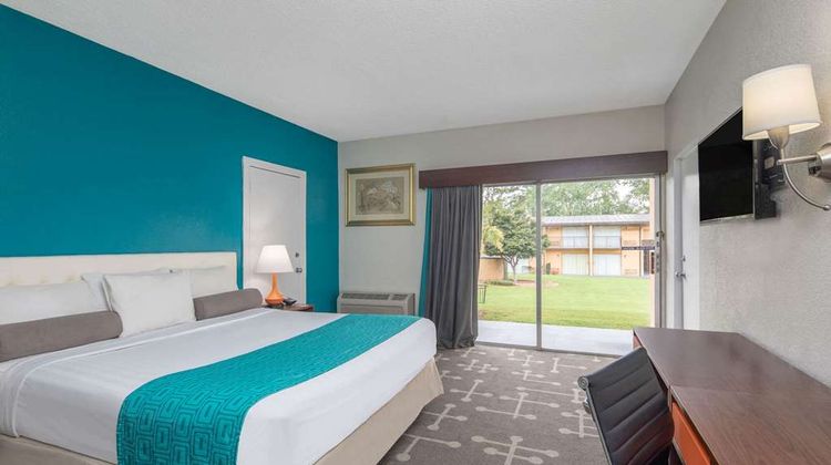 Howard Johnson Inn Athens Room