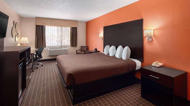 Howard Johnson Express Inn Room