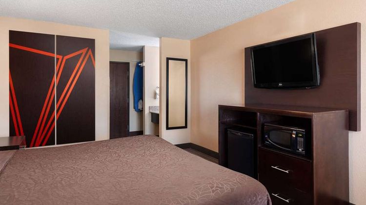 Howard Johnson Express Inn Room