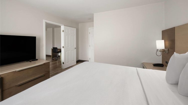Days Inn Monterey Downtown Suite