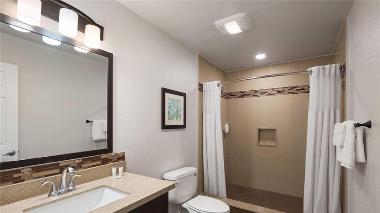 Days Inn Monterey Downtown Suite