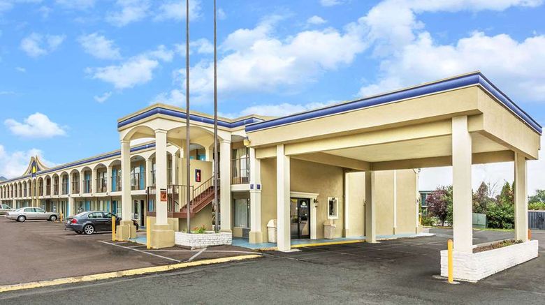 Days Inn Ashland Exterior. Images powered by <a href="https://iceportal.shijigroup.com" target="_blank" rel="noopener">Ice Portal</a>.