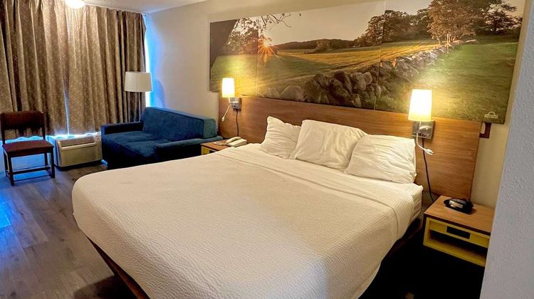 Days Inn Ashland Room