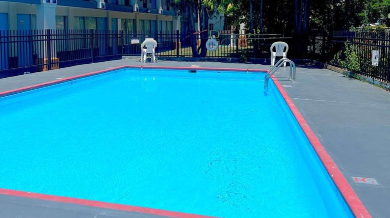 <b>Days Inn Ashland Pool</b>. Images powered by <a href="https://iceportal.shijigroup.com/" title="IcePortal" target="_blank">IcePortal</a>.