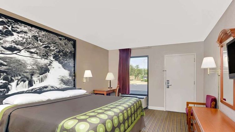 Super 8 Athens Room