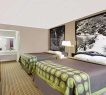 Super 8 Athens Room