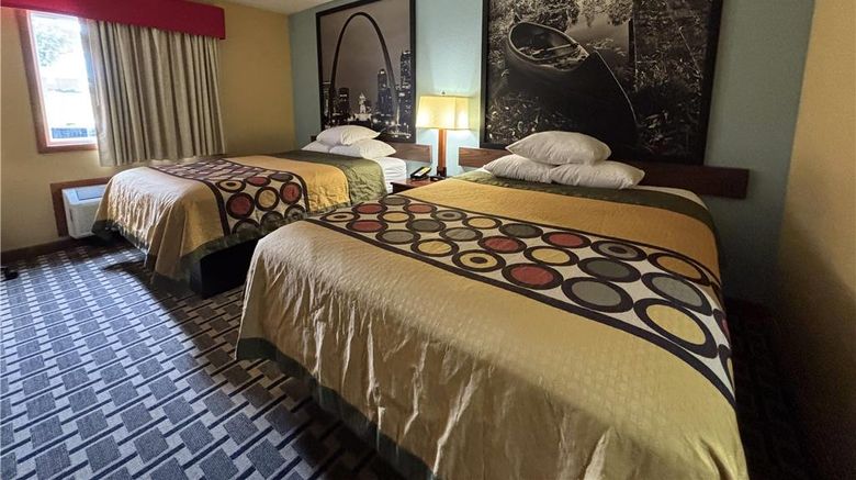 <b>Super 8 Staunton Room</b>. Images powered by <a href="https://iceportal.shijigroup.com/" title="IcePortal" target="_blank">IcePortal</a>.