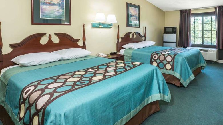 <b>Super 8 West Greenwich/Providence Room</b>. Images powered by <a href="https://iceportal.shijigroup.com/" title="IcePortal" target="_blank">IcePortal</a>.