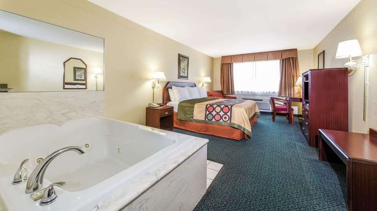 Super 8 Burleson Fort Worth Area Suite