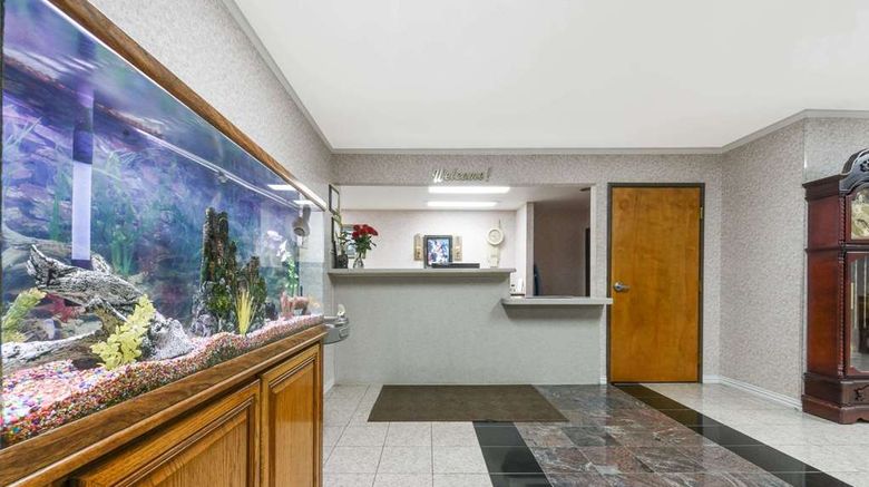 <b>Super 8 Burleson Fort Worth Area Lobby</b>. Images powered by <a href="https://iceportal.shijigroup.com/" title="IcePortal" target="_blank">IcePortal</a>.