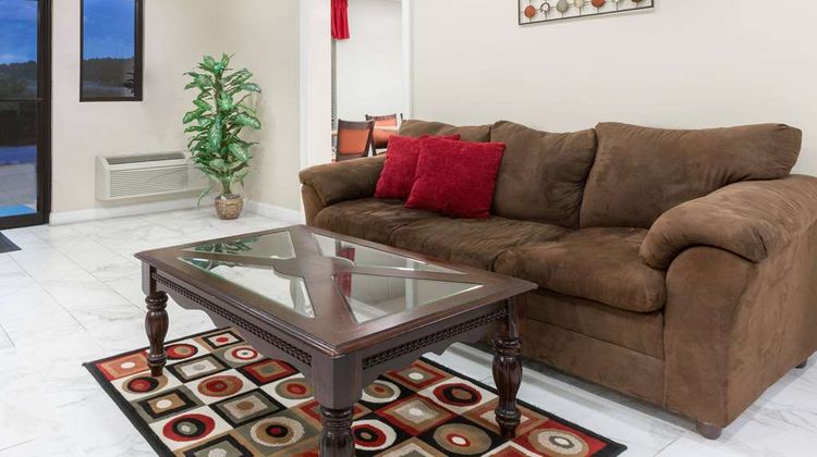 Ramada Pelham Lobby