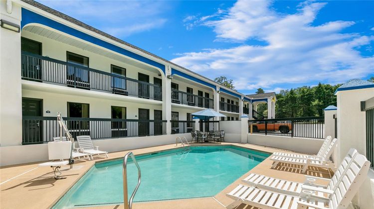 Days Inn Elberton Pool